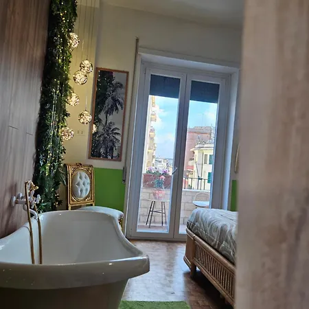 بيت ضيافة 12 V Itali 3*
