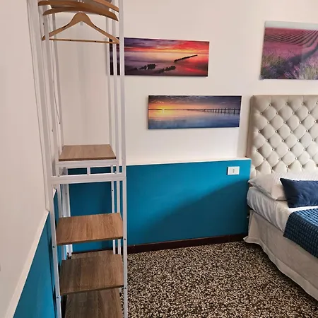 بيت ضيافة 12 V Itali روما